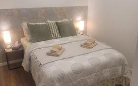 Warm Cozy 1 Bdrm Close To Hwy